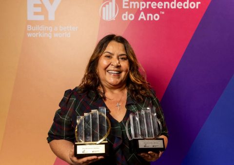 Cleusa Maria da Silva, fundadora da Sodiê Doces, ganha prêmio de empreendedora do ano